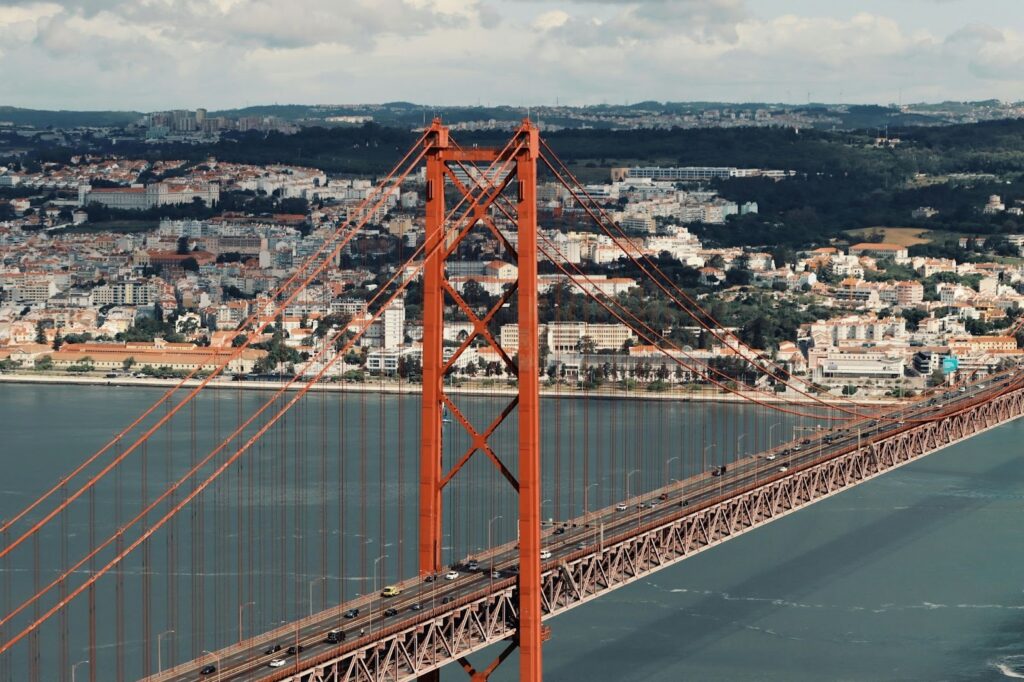 7 destinations de voyage que les retraitées célibataires optent pour des circuits traditionnels