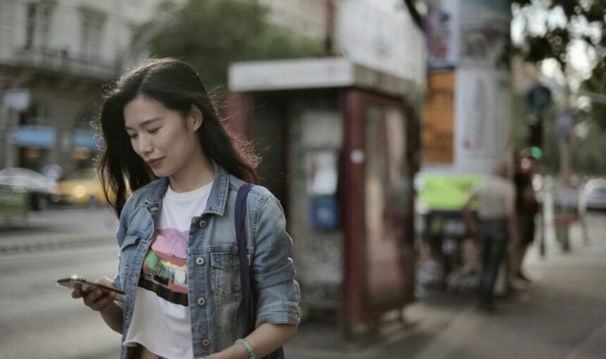 The “Confidence Gap”: How 2026 Solo Travelers are Using AI to Ghost Unwanted Attention