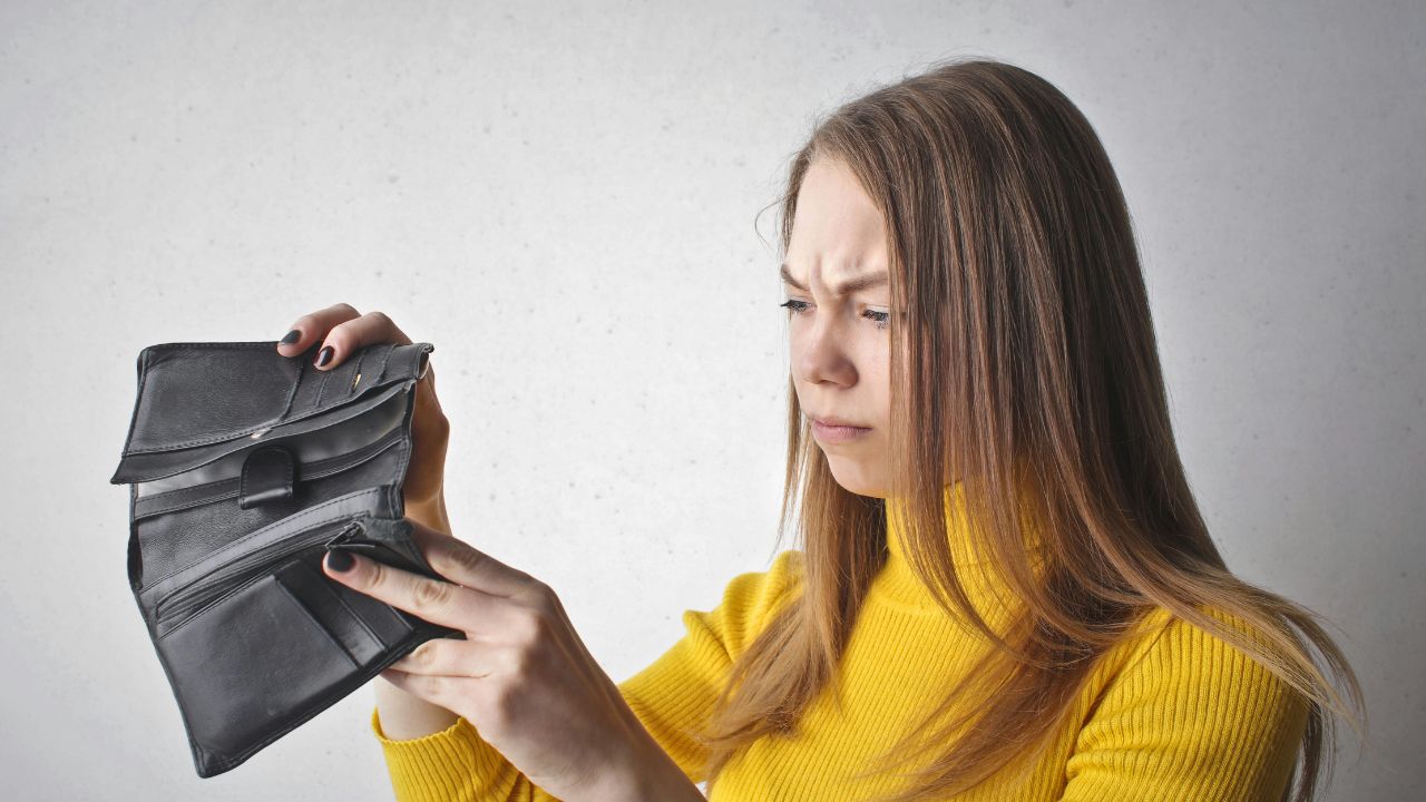 The "Decoy" Trick: Why Seasoned Female Travelers Carry a Second Wallet (and What’s Inside)