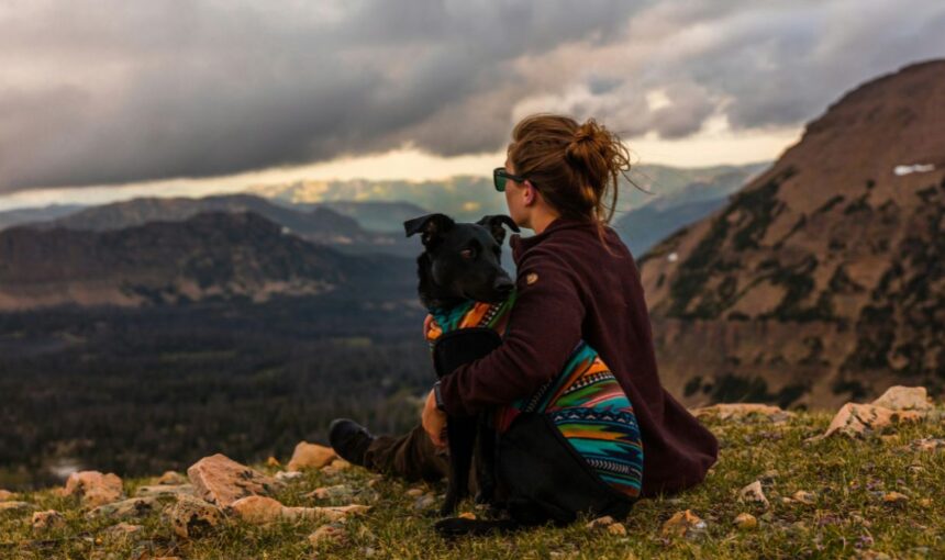 Trailblazing Queens: Hiking, High Peaks, and Hounds: The Ultimate Guide to Women’s Solo Pet-Friendly Treks