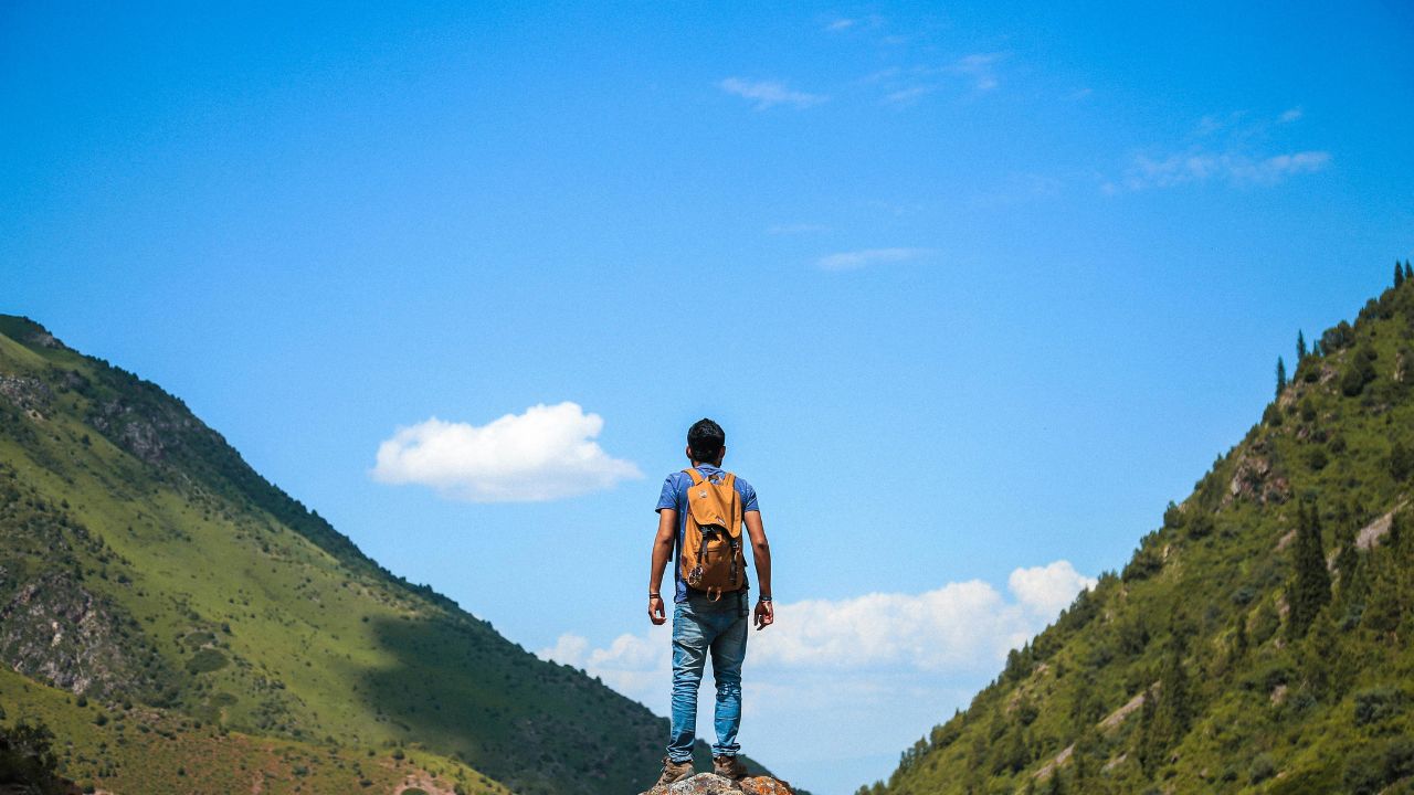 Adrenaline Without the ER Visit: Top 10 Safest Adventure Trails for Beginners