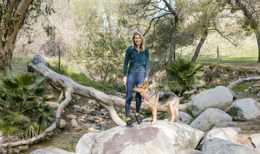 Adventure Bound: Barking at the Moon: 11 Rugged Expeditions Where Your Dog Is the Best Co-Pilot