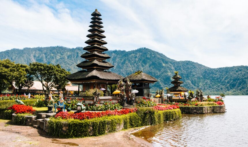 7 Beautiful Destinations Seasoned Travellers Say Aren’t the Same Anymore